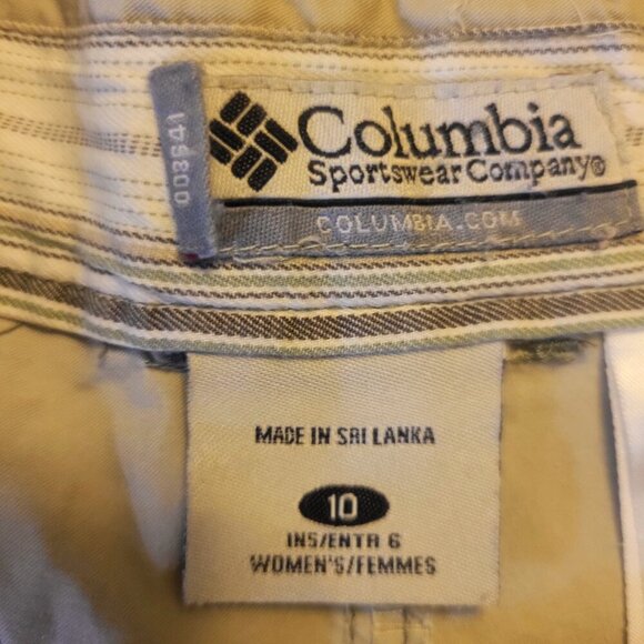 COLUMBIA Women's XCO Tan Cargo Hiking Shorts - Size 10 - Picture 8 of 14